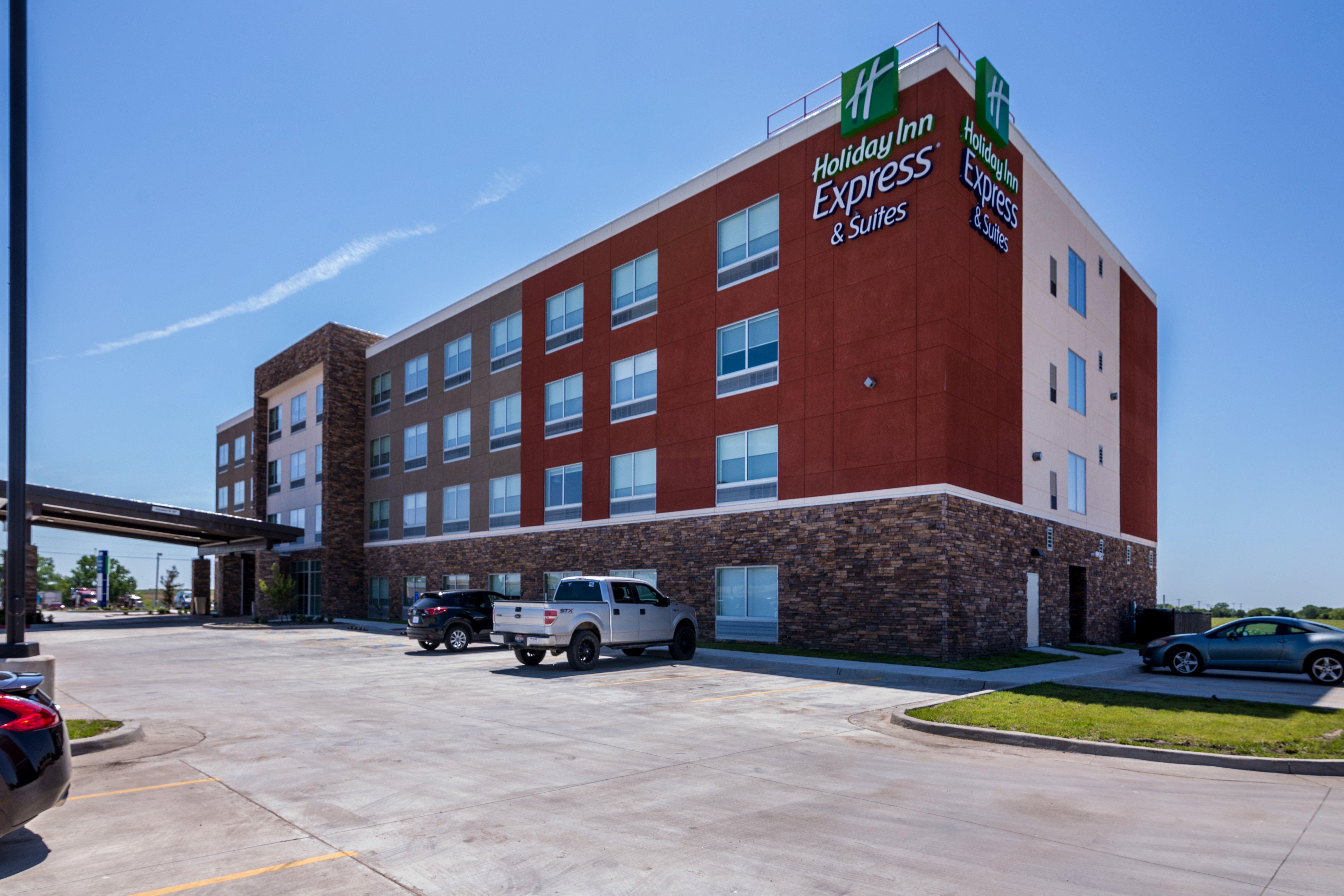 Holiday Inn Express & Suites Blackwell By Ihg Buitenkant foto